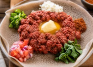 Kitfo mit Berbere und Mitmita gewürzt